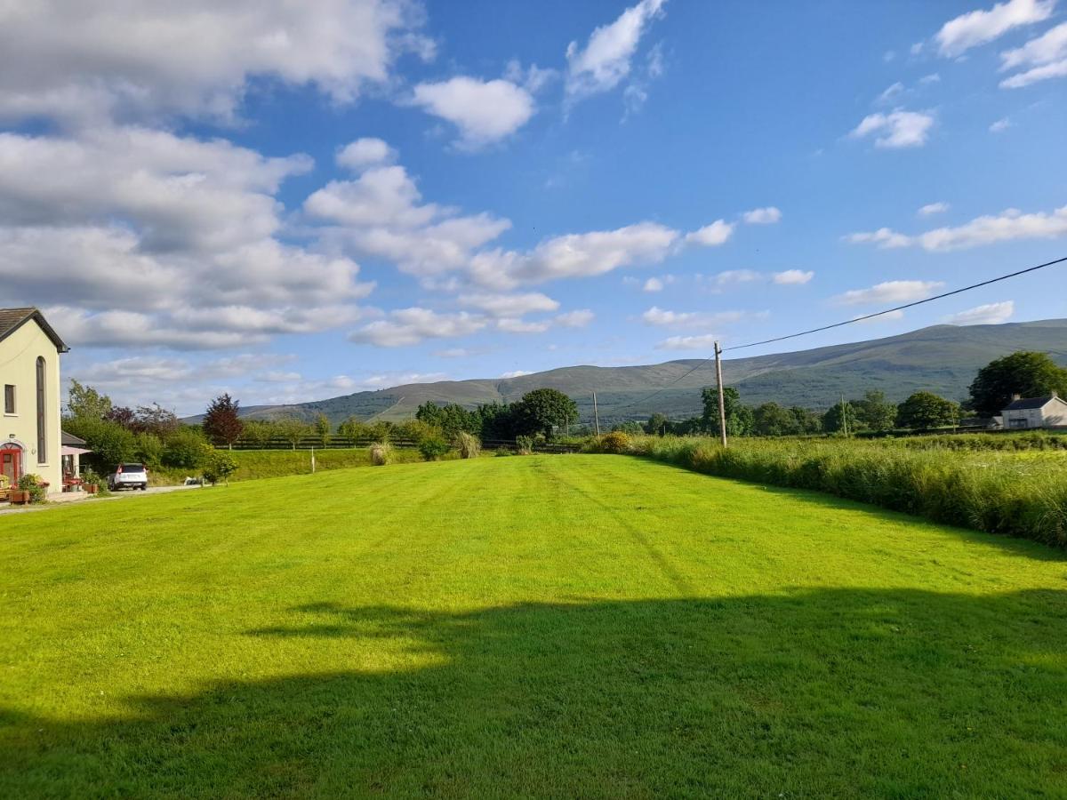 Shadowvale E34X773 Panzió Tipperary Kültér fotó